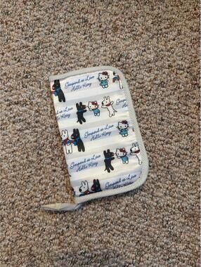 Sanrio Gaspard & Lisa Hello kitty large wallet/check book holder